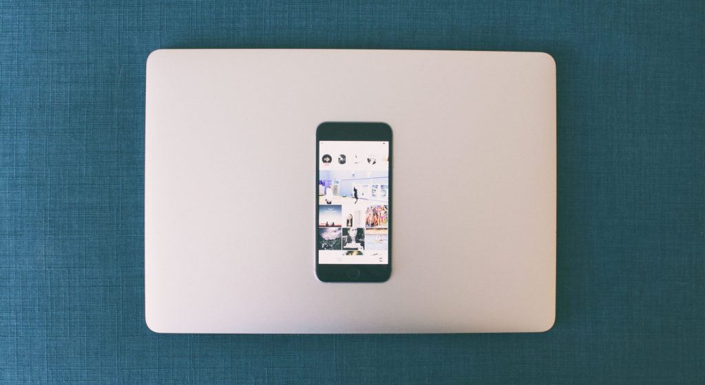 Space gray iphone 6 on macbook